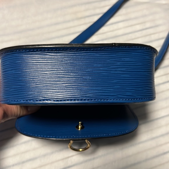 Louis Vuitton Blue Epi St Cloud leather handbag - Picture 3 of 7
